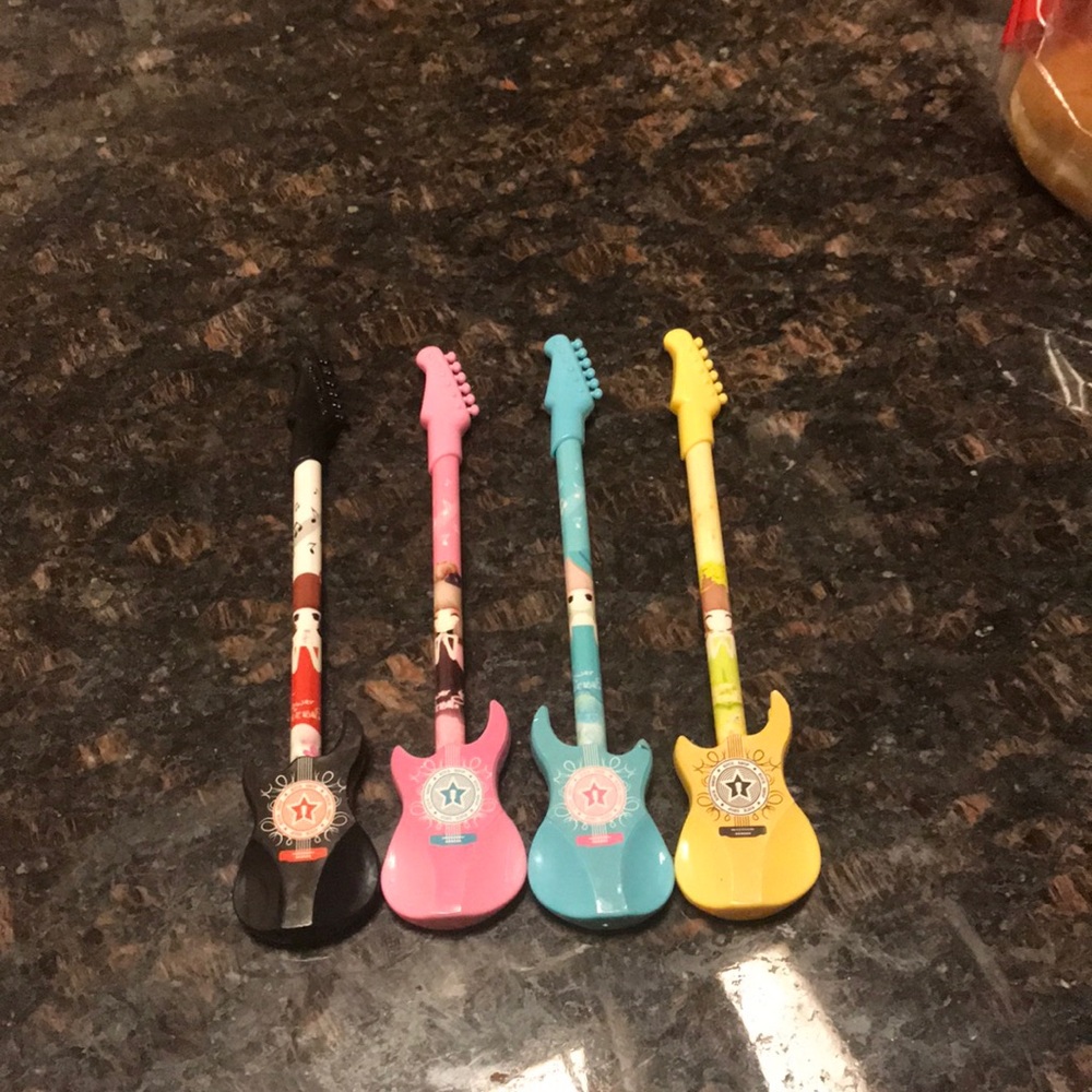 COPY - New set fine black ink 🎸 pens